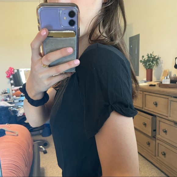 Black tee shirt - Picture 2 of 4